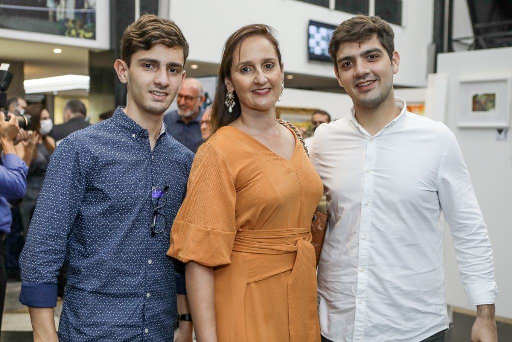 Joao Pedro, Carol E Germano Belchior Filho