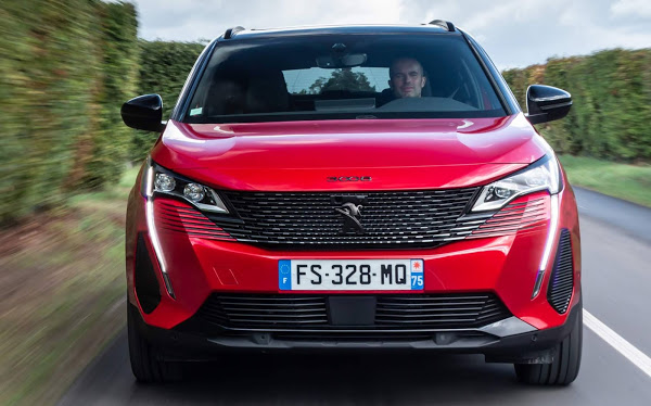 Novo francês 3008 da Peugeot chega em 2021 por aqui