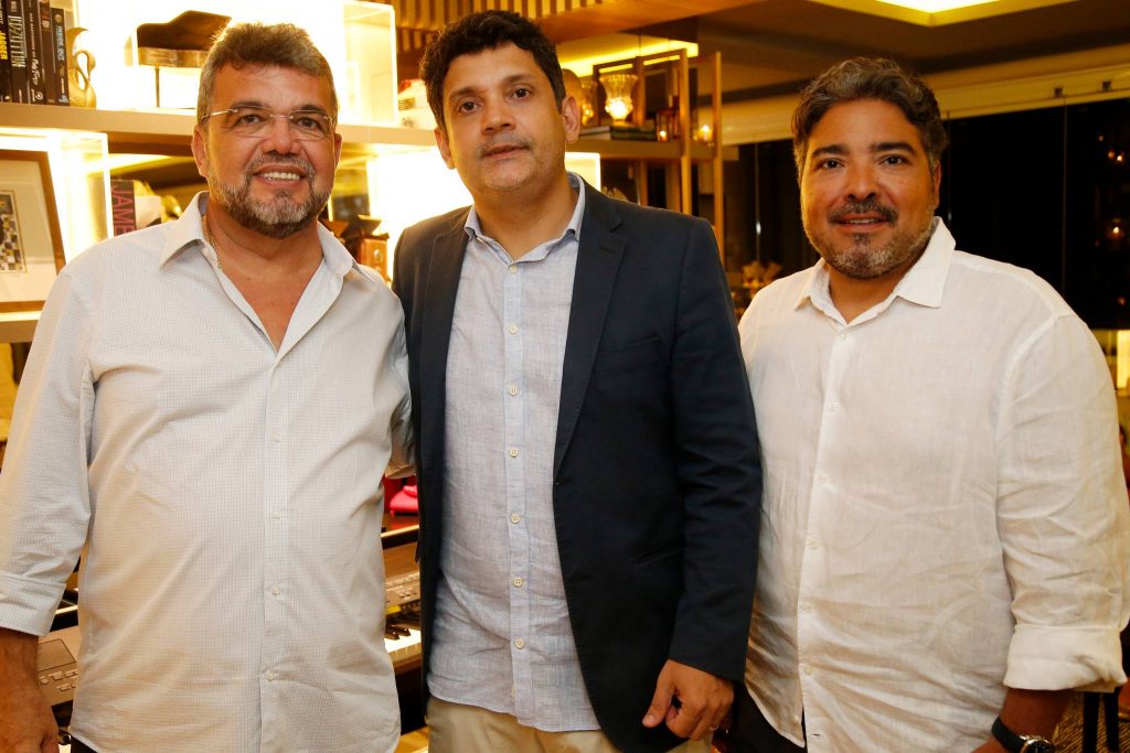 
				Paulo Plutarco, Bruno Queiroz E Leandro Vasquez
				