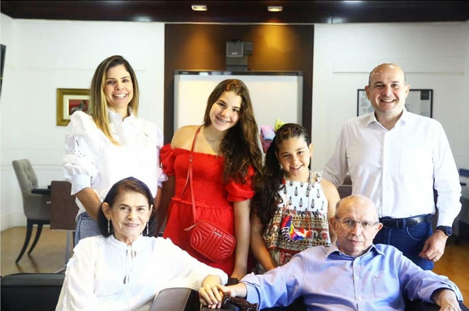 Prefeito Roberto Cláudio recebe visitas especiais no Paço Municipal