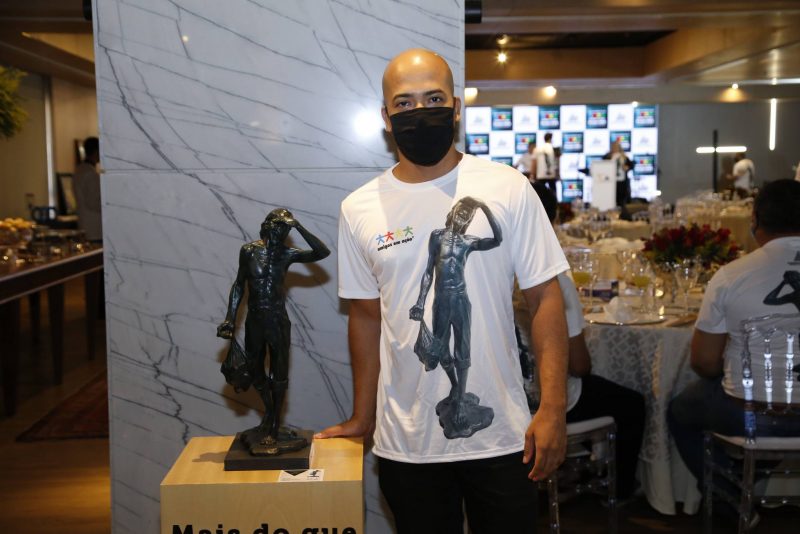 Arte e Solidariedade - Amigos em Ação realiza 17ª edição de leilão de obras de arte no Hotel Gran Marquise