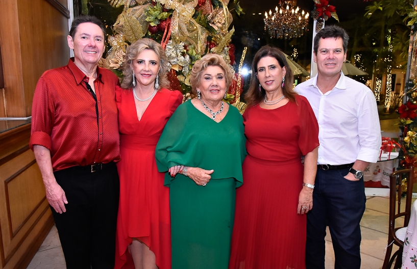 Requinte e elegância marcam a festa de Natal da Família Dias Branco