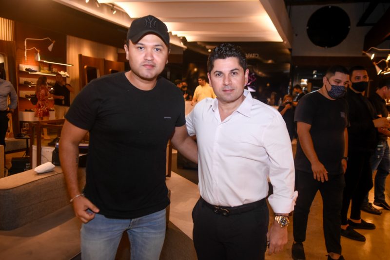 Inside HS - Jhonatan Rêgo recebe convidados seletos no lançamento da nova coleção da Homem do Sapato