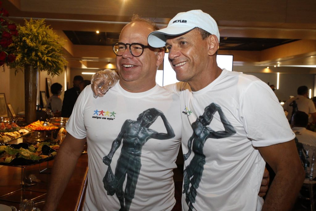 Marcio Menezes E Mano Alencar