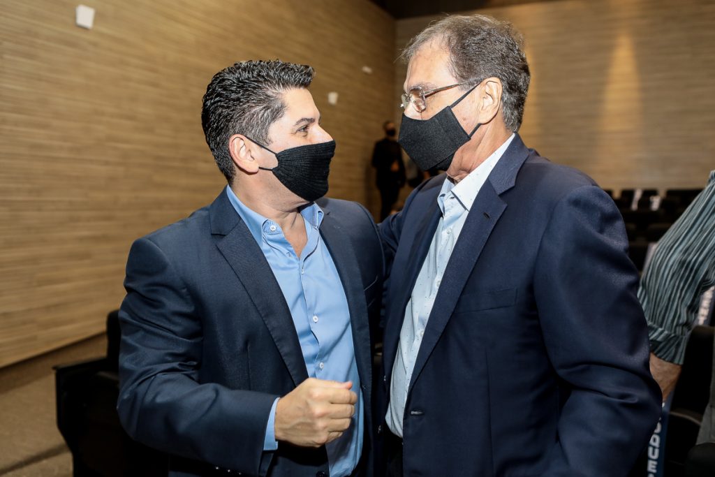 Pompeu Vasconcelos E Beto Studart (2)