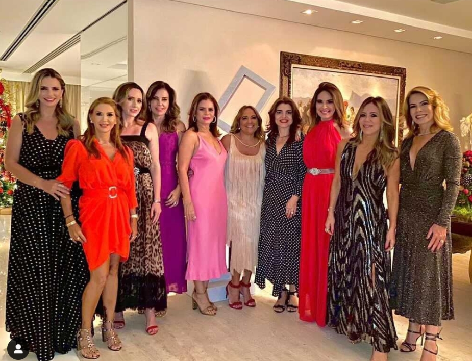 Roberta Nogueira abre as portas de seu elegante endereço para confraternização de Natal