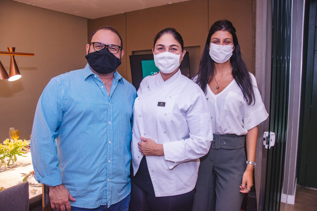 Vitor Costa, Isabela Fiuza E Paloma Fiuza