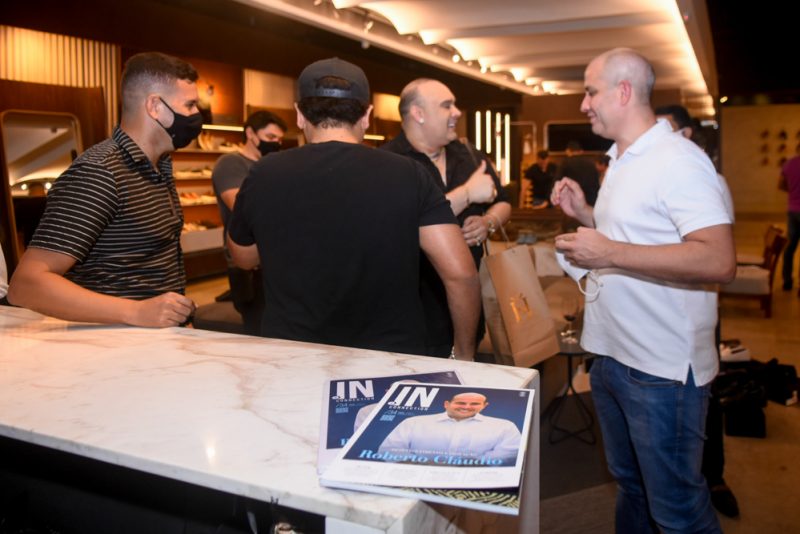 Inside HS - Jhonatan Rêgo recebe convidados seletos no lançamento da nova coleção da Homem do Sapato