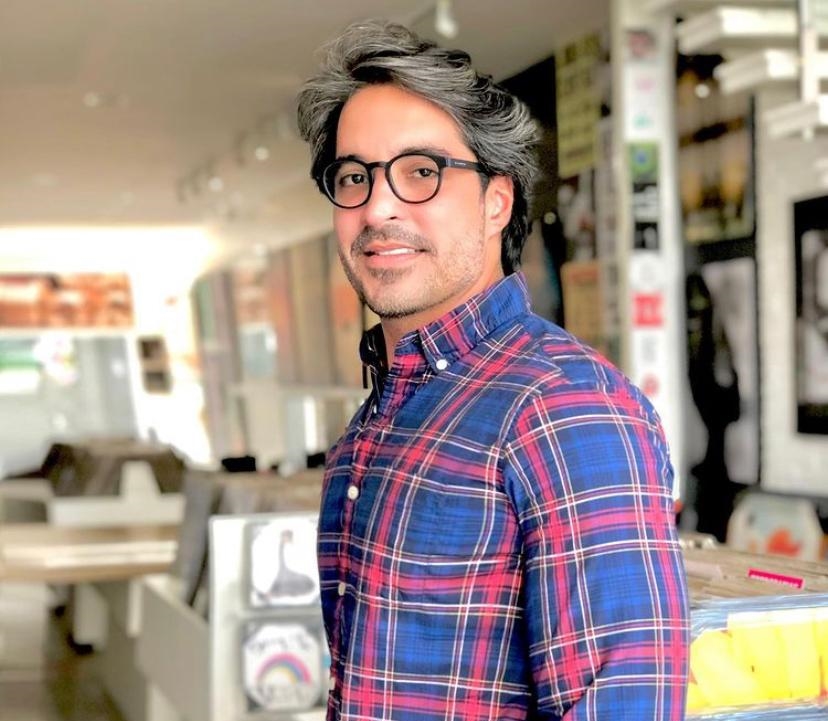 Rodrigo Porto chega aos 37 anos de bem com a vida e feliz com os astros