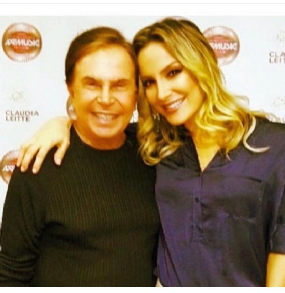 
				Cláudia Leitte
				