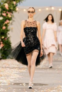 1611670644438081 09 Spring Summer 2021 Haute Couture 009