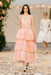 1611670856790196 18 Spring Summer 2021 Haute Couture 018