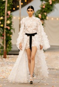 1611670881956844 30 Spring Summer 2021 Haute Couture 030