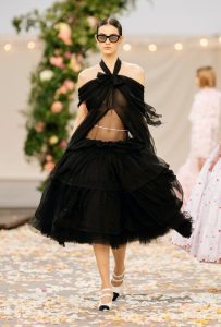 1611670881998270 31 Spring Summer 2021 Haute Couture 031