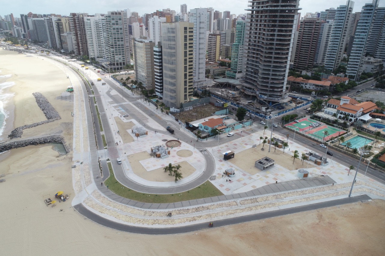 Sarto vistoria obras da Av. Beira Mar, que devem estar  concluídas em junho