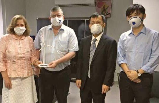 Executivo de companhia chinesa de eólica offshore chega ao Ceará para tratar sobre a implantação de parque gerador Executivo de companhia chinesa de eólica offshore chega ao Ceará para tratar sobre a implantação de parque gerador
