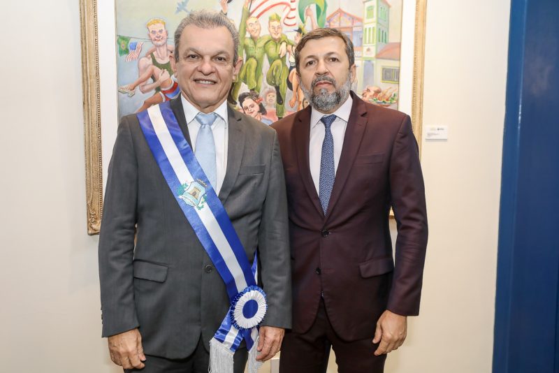 Transmissão de Cargo - José Sarto Nogueira recebe a faixa de prefeito de Fortaleza das mãos de Roberto Cláudio em cerimônia no Paço Municipal