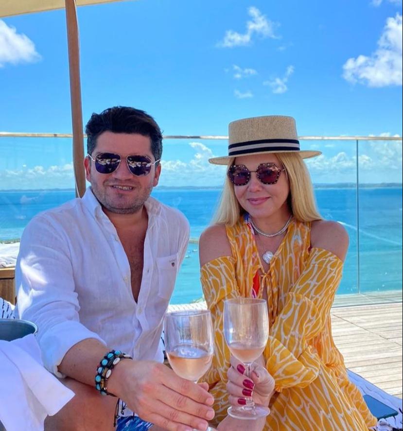 Branca Mourão inicia as comemorações de sua troca de idade em Salvador