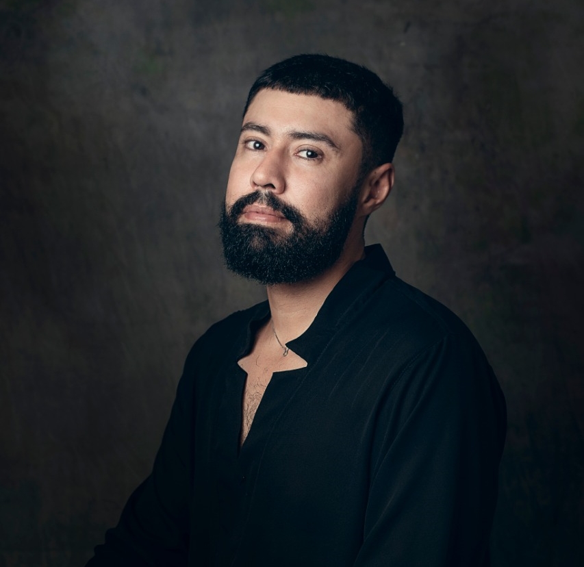 Jornalista Diego Gregório lança seu primeiro livro de poesias Jornalista Diego Gregório lança seu primeiro livro de poesias