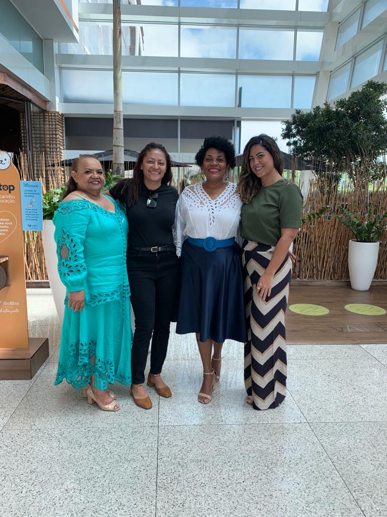 
				Almerinda Maria Michele Ribeiro Zelma Andrade Juliana De Fátima
				