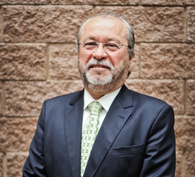 Cândido Albuquerque receberá título de Cidadão Fortalezense