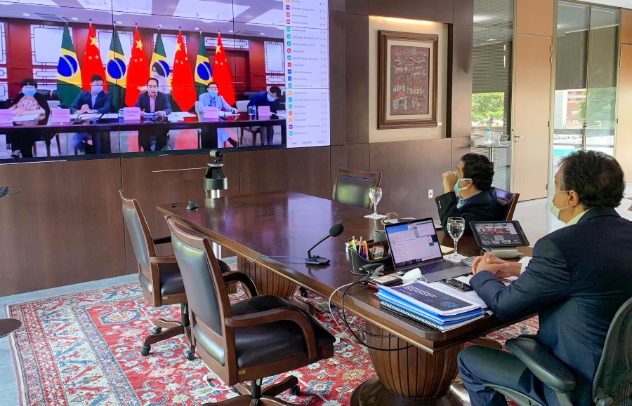 Camilo solicita a embaixador da China o fornecimento de insumos para vacinas