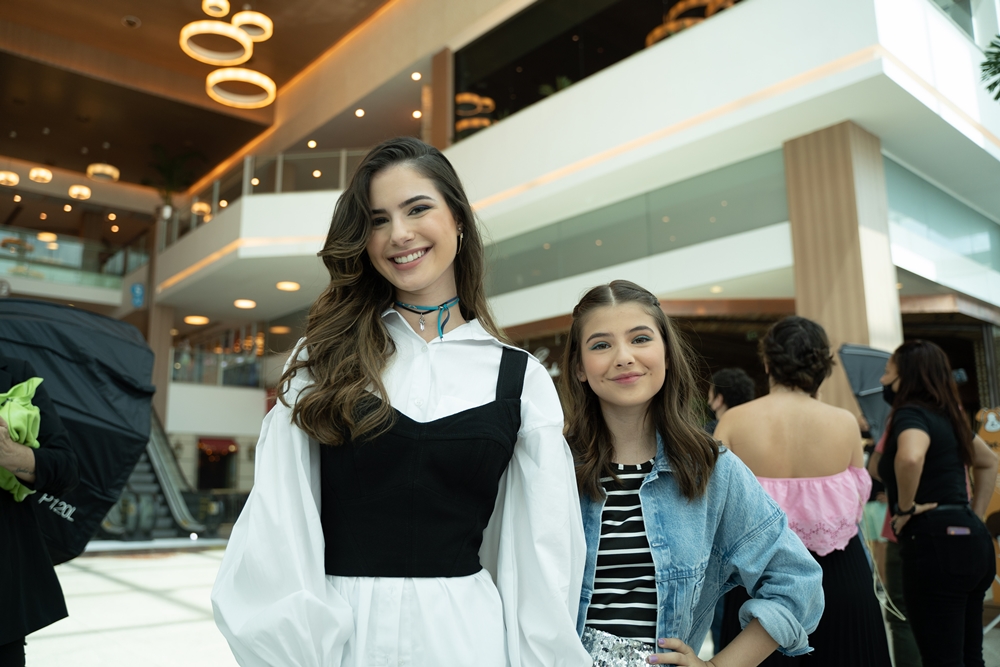 
				Duda Cridão E Samantha Rae
				