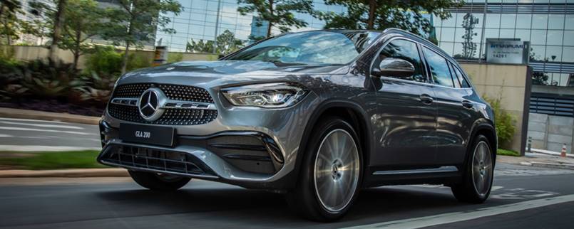 Novo Mercedes-Benz GLA 200 AMG pronto para a estreia