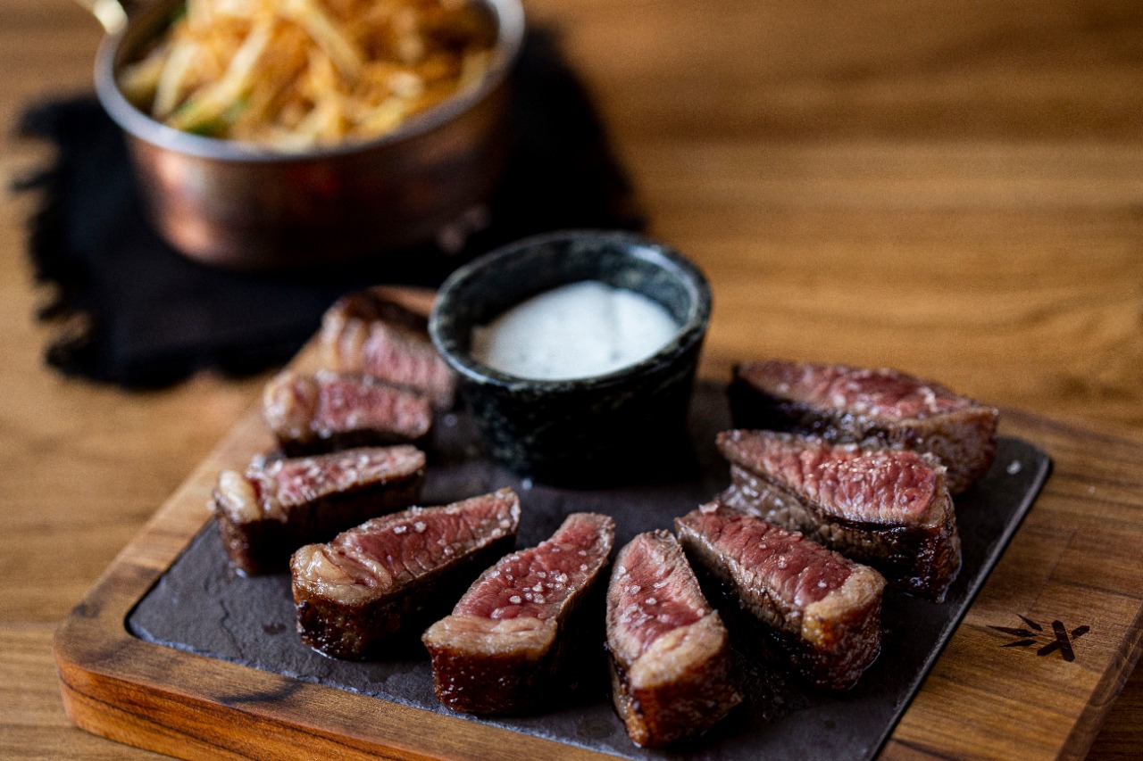 Carbone Steakhouse oferece o melhor da gastronomia em casa