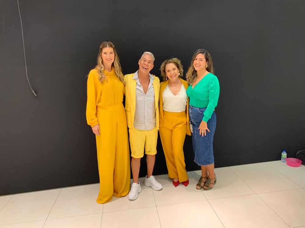 
				Ticiana De Paula Ciro Santos Dora Andrade Juliana De Fátima
				