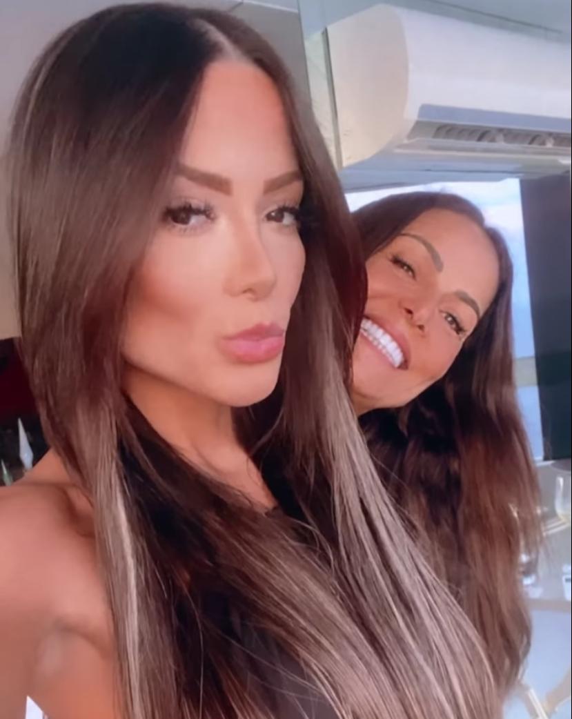 Gil Santos e Fernanda Sena estão na Bahia para celebrar Iemanjá