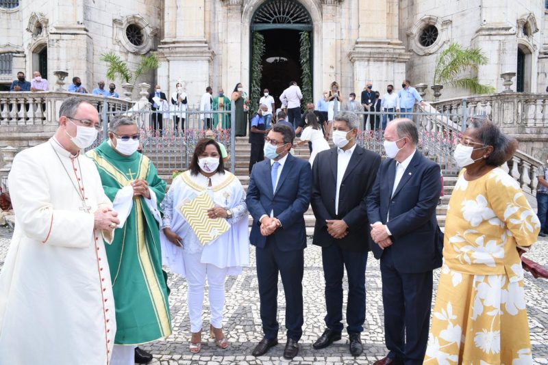 Resgate dos Sinos - Em Salvador, secular Igreja da Conceição da Praia reativa seus sinos após três décadas