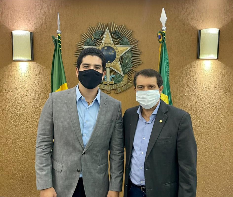 Pedro França visita a Assembleia Legislativa do Ceará e se reúne com o deputado Evandro Leitão