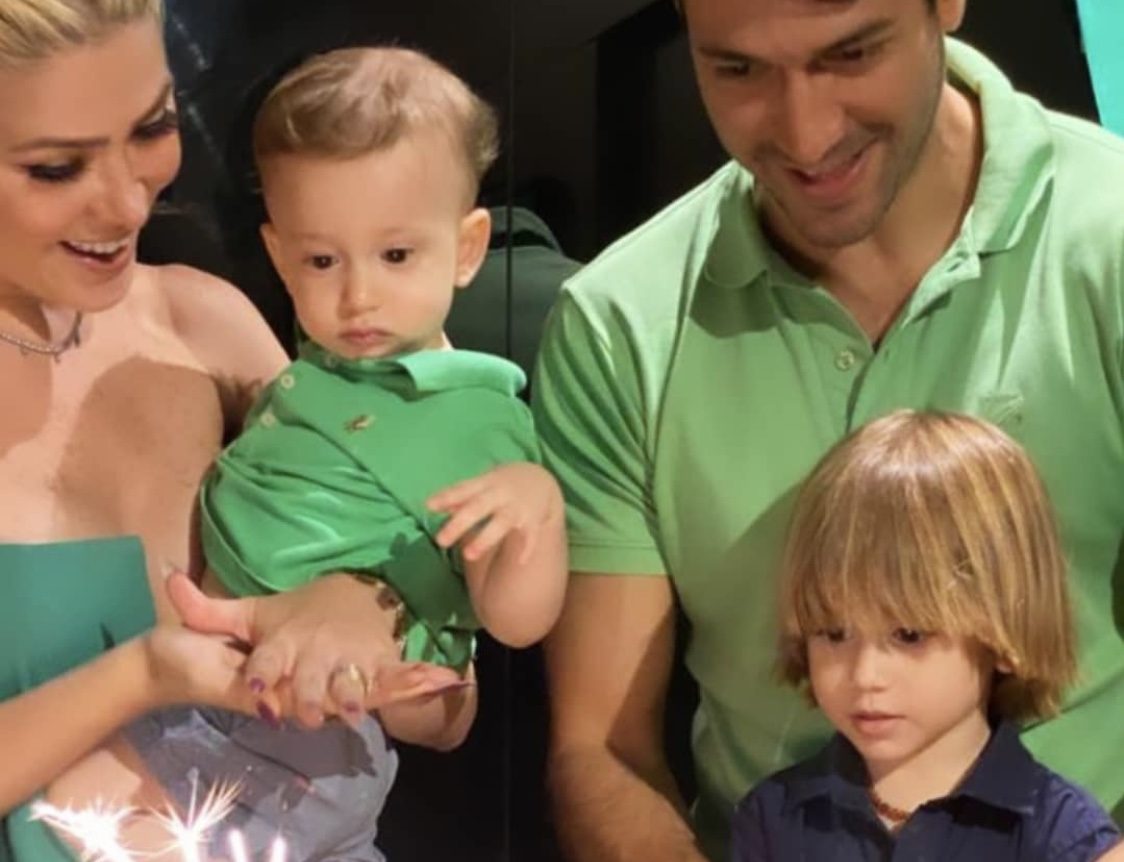 Natasha Brígido e Rafael Magalhães comemoram os três anos do primogênito Gabriel Natasha Brígido e Rafael Magalhães comemoram os três anos do primogênito Gabriel