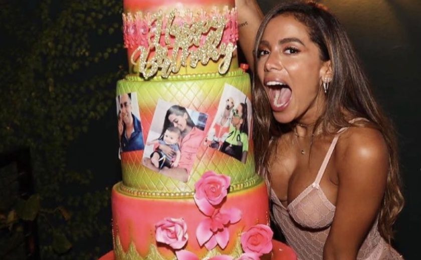 Anitta comemora seus 28 anos no Swan Miami