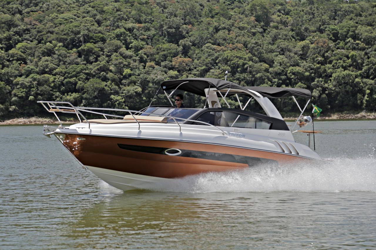 Conheça a nova versão da lancha Triton 300 Sport Conheça a nova versão da lancha Triton 300 Sport