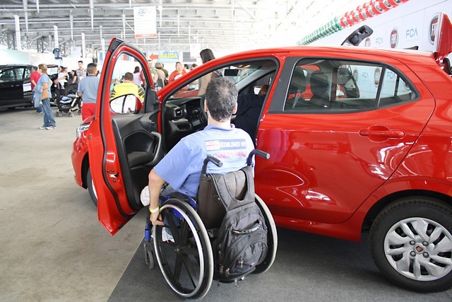 Carros para PcD acima de R$ 70 mil perdem isenção de IPI Carros para PcD acima de R$ 70 mil perdem isenção de IPI