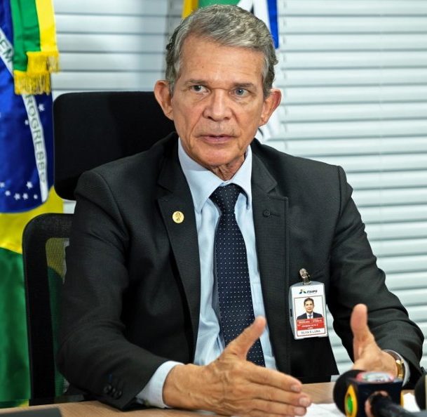 Comitê da Petrobras aprova o nome do general Silva e Luna para presidir estatal