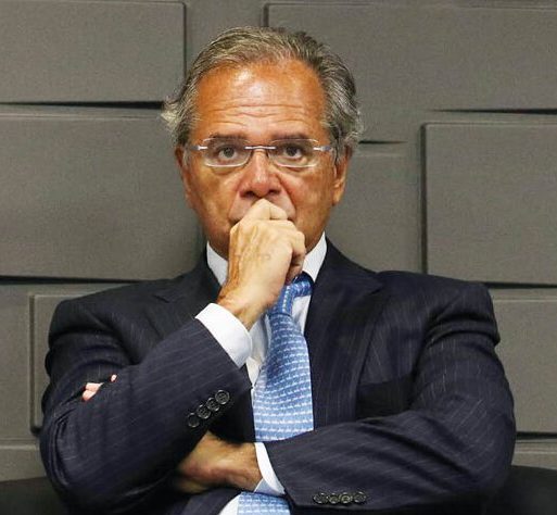 Paulo Guedes admite que recuperação da economia nacional deverá acontecer apenas no segundo semestre deste ano