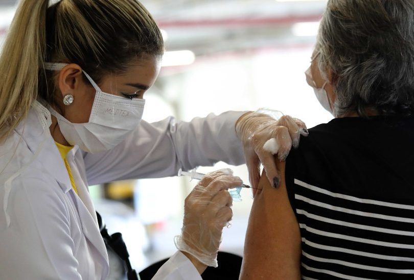 Instituto Butantan entrega cinco milhões de doses para acelerar vacinação no País