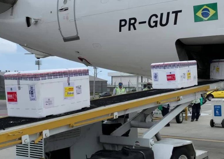 Governo Federal negocia 168 milhões de doses de vacinas e amplia a oferta de leitos de UTI para estados e municípios Governo Federal negocia 168 milhões de doses de vacinas e amplia a oferta de leitos de UTI para estados e municípios