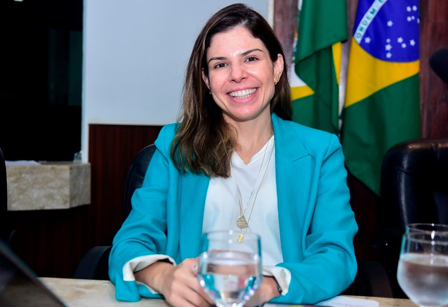 Carol Bezerra fala sobre programa de primeira infância criado em Fortaleza