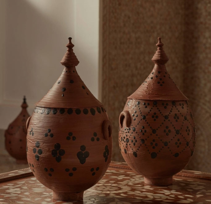 Royal Mansour Marrakech cria ovo de Páscoa em homenagem às raízes ancestrais da cerâmica berbere