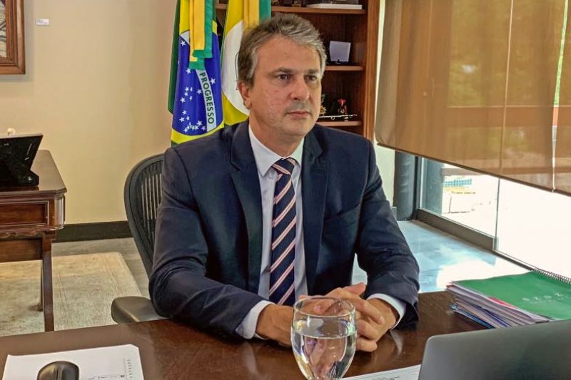 Camilo Santana é o líder político mais bem avaliado do Brasil segundo o Valor