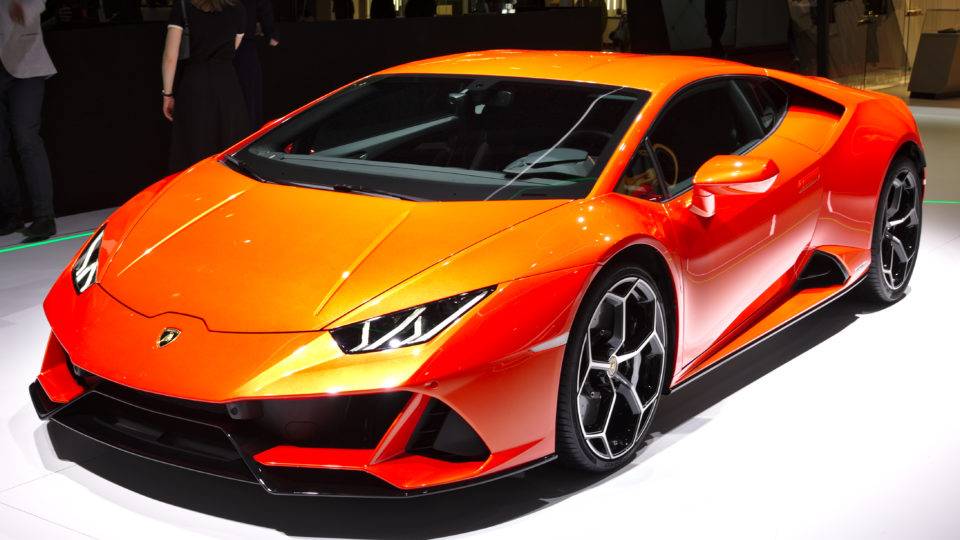 Montadora alemã, dona da Lamborghini, diz que ela não está à venda e “ponto final”!