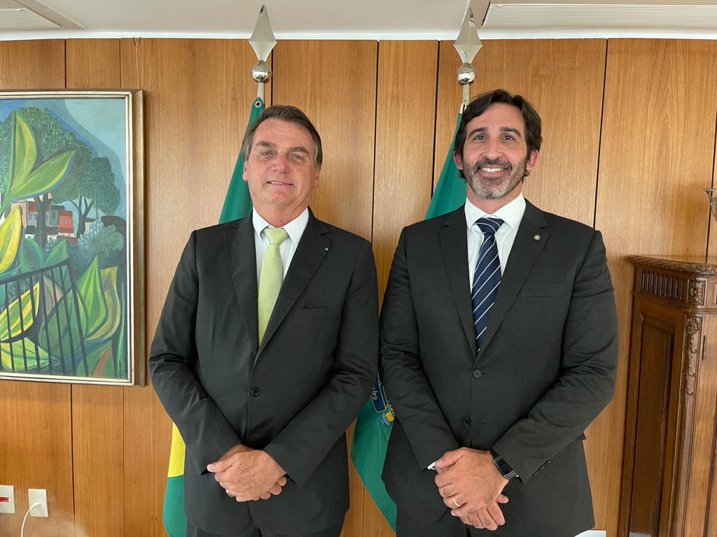 Lucas Fiuza vem se destacando em Brasília como secretário Nacional de Atração de Investimentos, Parcerias e Concessões