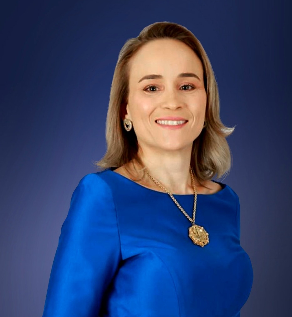 Fernanda Pacobahyba é capa e recheio da nova edição da Revista INSIDER Fernanda Pacobahyba é capa e recheio da nova edição da Revista INSIDER