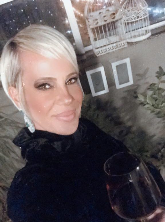 Alto astral e alegria marcam o início de um novo ciclo para Lia Dinorah