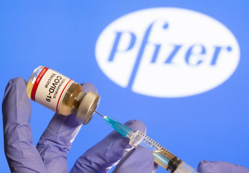 Ministério da Saúde deve reduzir para 21 dias intervalo entre as doses da Pfizer