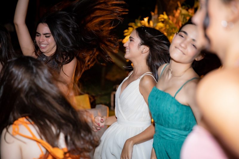 Dia marcante - Manoela Pegado Cavalcante celebra seus 15 anos com uma bela festa articulada por seus pais